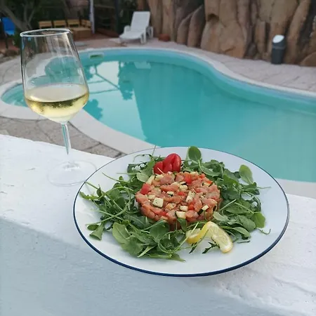 Con Piscina Privata!