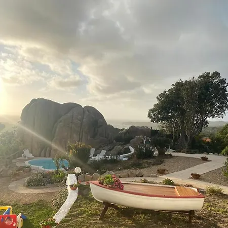 Con Piscina Privata! Отель типа 
