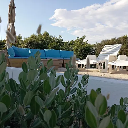 Con Piscina Privata! 3*