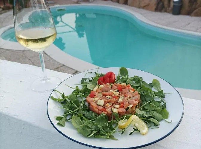 Con Piscina Privata!