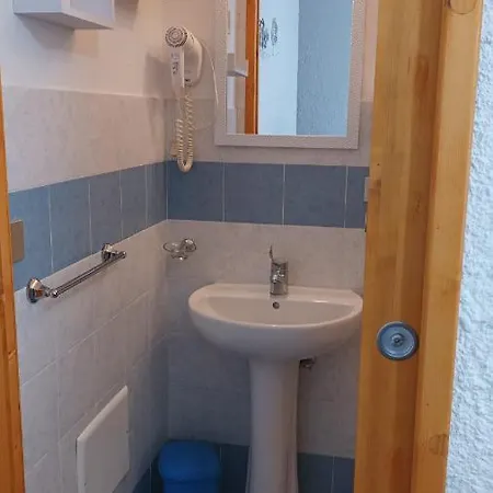 Con Piscina Privata! Bed and breakfast