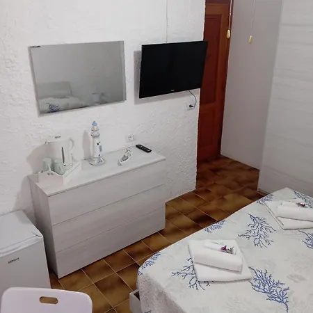 Con Piscina Privata! Bed & Breakfast Rena Majore