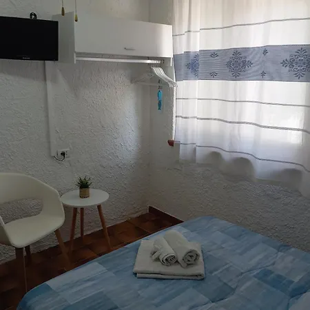 ベッド・アンド・ブレックファスト Con Piscina Privata!